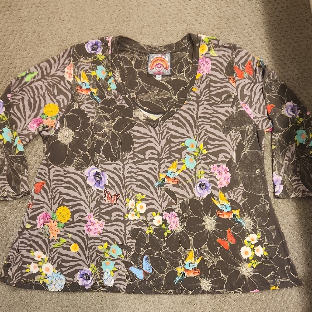 Johnny Was Floral & Zebra Print V-Neck Top with Butterflies. NEW XXL